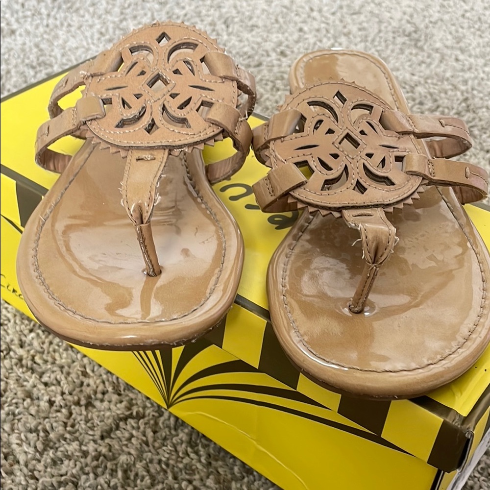 Circus by Sam Edelman Beige Sandals - Picture 3 of 5